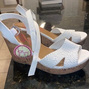 NWT White Wedges